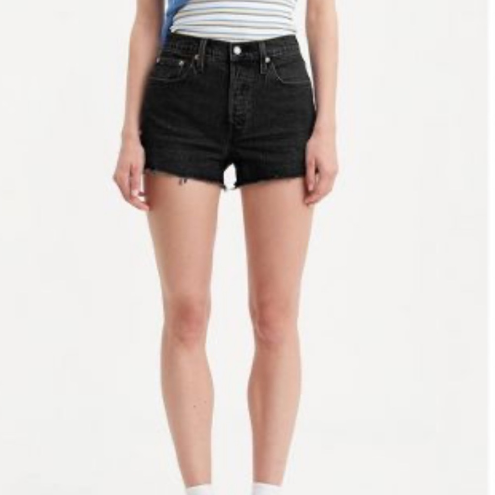 Levi’s 501 button fly black jean shorts - Picture 2 of 11